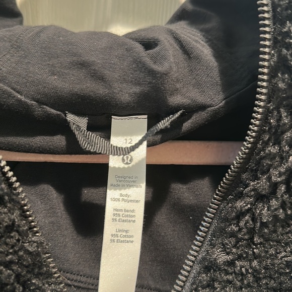 Textured Fleece 1/2 Zip Size 12 NWT LULUEMON BLACK - Picture 5 of 6